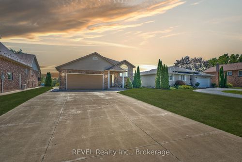 118 Colbeck Dr, Welland, ON, L3C7B2 | Card Image