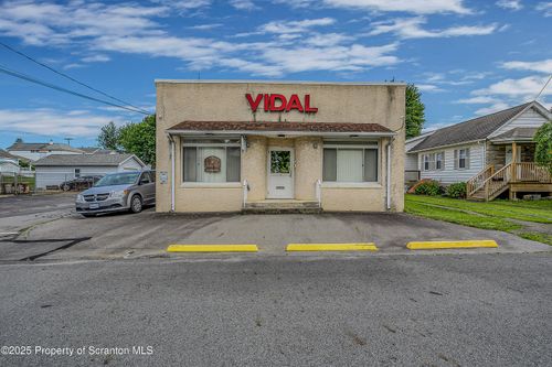 214 George St, Throop, PA, 18512-1345 | Card Image