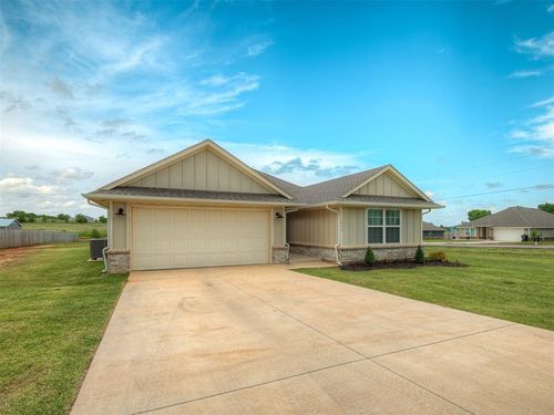 1940 Eli Ave, Tuttle, OK, 73089-5015 | Card Image