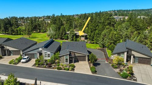 2627 Nw Rippling River Ct, Bend, OR, 97703-7565 | Card Image