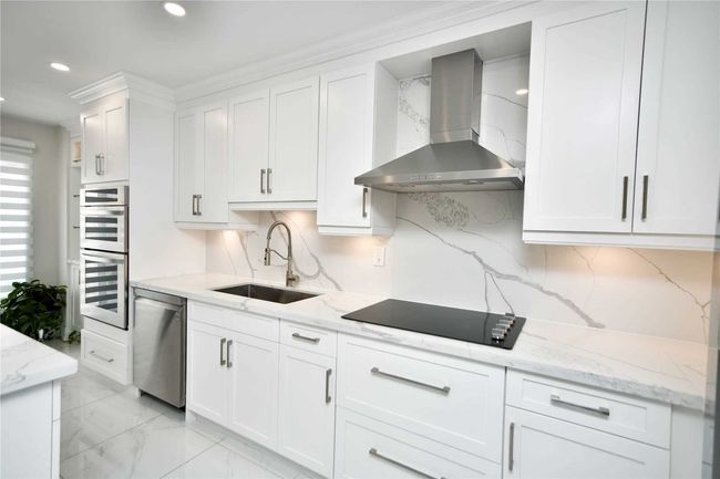 3231 Sharp Rd, House attached with 3 bedrooms, 4 bathrooms and 2 parking in Burlington ON | Image 10