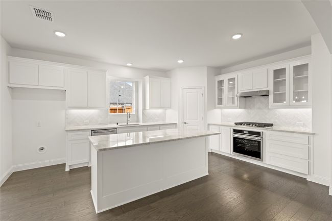 12710 Meadow Glen Trl, House other with 3 bedrooms, 3 bathrooms and null parking in Rowlett TX | Image 12