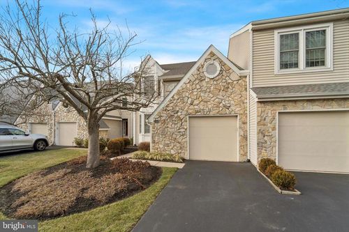1004 Birdie Ln, Doylestown, PA, 18901-2800 | Card Image