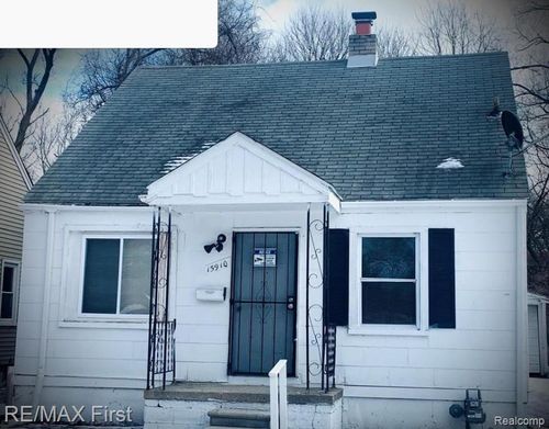 15910 W Parkway St, Detroit, MI, 48223-1034 | Card Image