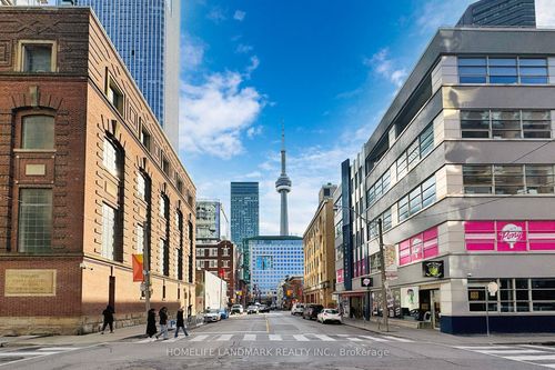 1001-21 Nelson St, Toronto, ON, M5V3H9 | Card Image