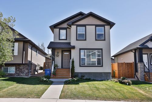 557 Mary Cameron Cres N, Lethbridge, AB, T1H6V6 | Card Image