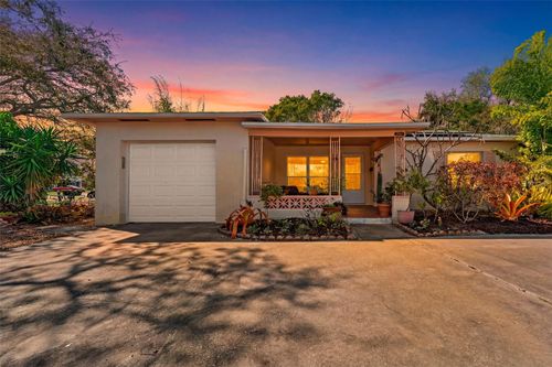 701 52nd Ave S, ST PETERSBURG, FL, 33705-4957 | Card Image