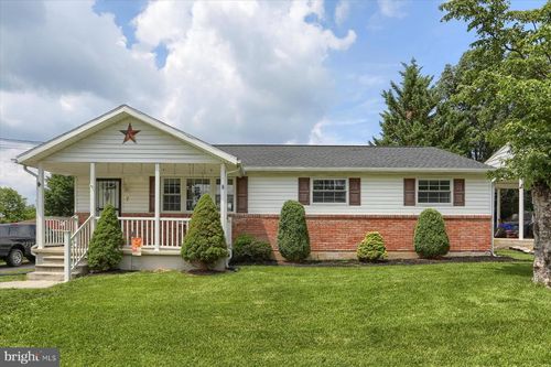7 Stephen Road, CAMP HILL, PA, 17011 | Card Image