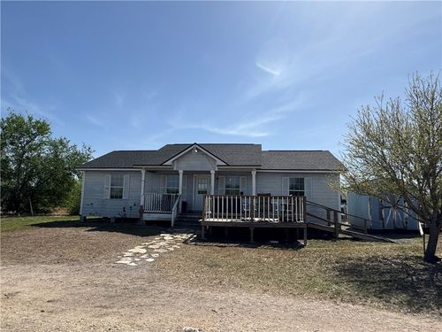 6785 Theresia St, Robstown, TX, 78380-9424 | Card Image