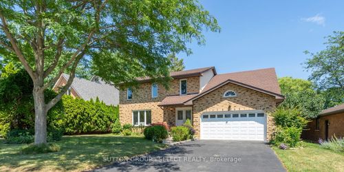 9 Ullswater Cres, London, ON, N6G4L4 | Card Image
