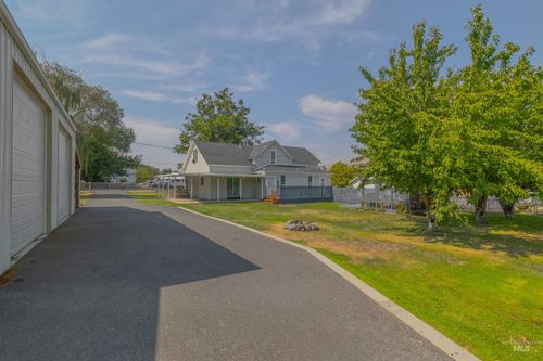 1035 Francis Ave, Clarkston, WA, 99403-2563 | Card Image