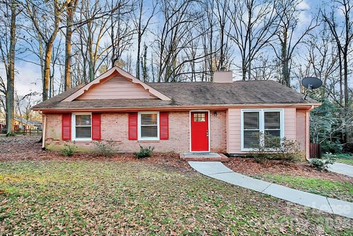 4743 Old Woods Rd, Charlotte, NC, 28209-4910 | Card Image