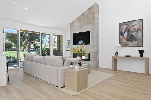 211 Las Lomas, Palm Desert, CA, 92260-2137 | Card Image