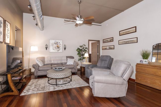 UNIT-502 - 212 N Center St, Condo with 2 bedrooms, 2 bathrooms and 1 parking in Bloomington IL | Image 5