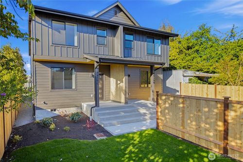 c-4415 N 14th St, Tacoma, WA, 98406-3717 | Card Image