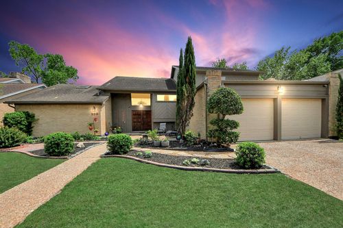200 Old Bridge Lk, Houston, TX, 77069-3402 | Card Image