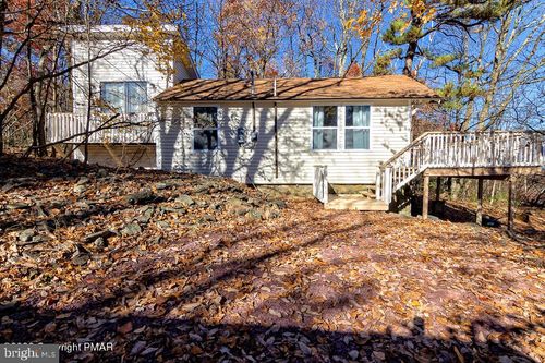 143 T Bar Trl, Scotrun, PA, 18355-7819 | Card Image
