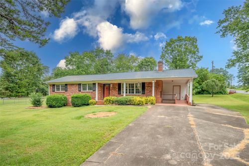121 Cedar Lane, Rutherfordton, NC, 28139 | Card Image
