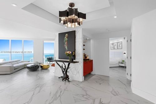 apt-2201-300 S Pointe Dr, Miami Beach, FL, 33139-7329 | Card Image