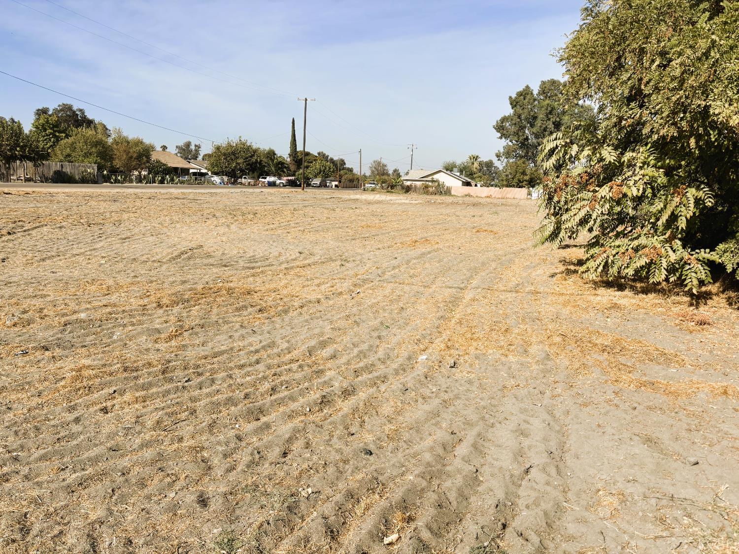 Land in Corcoran 3