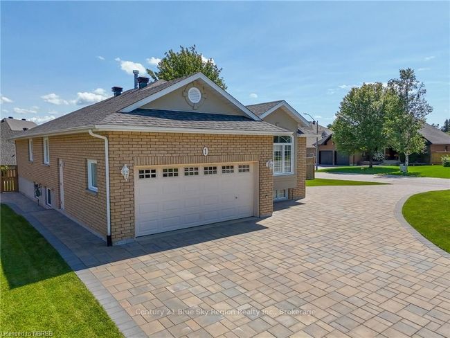 1 Christopher Crt, House other with 5 bedrooms, 2 bathrooms and 4 parking in North Bay ON | Image 4