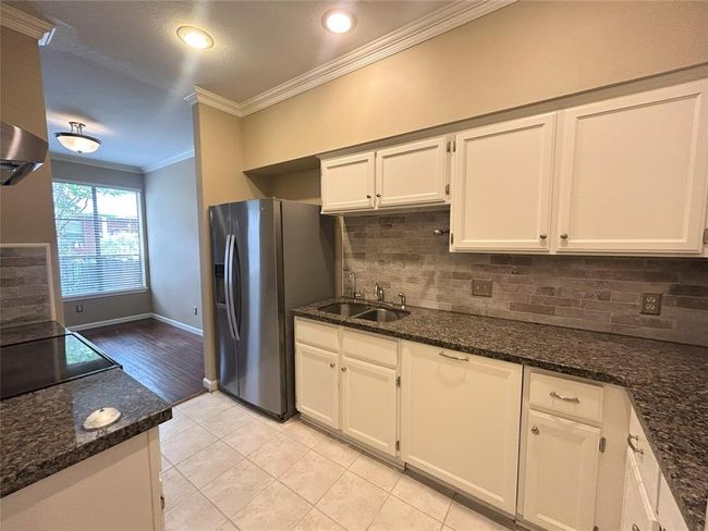Don't miss that paneled dishwasher and French door stainless steel refrigerator (it stays!) | Image 20