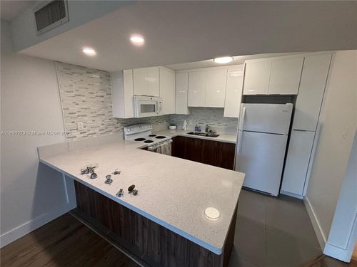 apt-608-15325 Sw 106th Ter, Miami, FL, 33196-2750 | Card Image