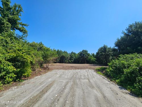 4 E Ridge Rd, Shawboro, NC, 27973 | Card Image