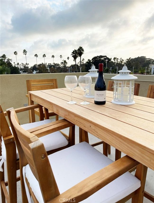 2046 Doheny Pl, Condo with 3 bedrooms, 4 bathrooms and 2 parking in Capistrano Beach CA | Image 30