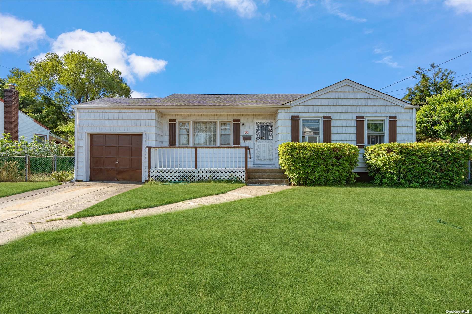Wilson St, Brentwood, NY 11717