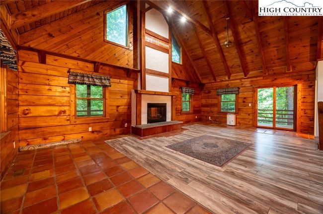 170 Mountain Laurel Ln, House other with 2 bedrooms, 4 bathrooms and null parking in Blowing Rock NC | Image 8