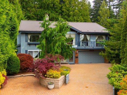 4786 Armour Crt, North Vancouver, BC, V7K2W6 | Card Image