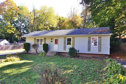 15 Lakemont Street, Southwick, MA, 01077 | Card Image