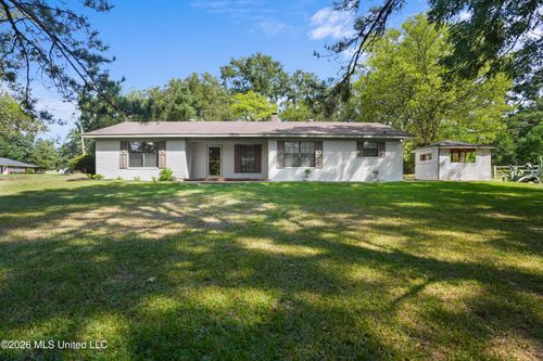 130 Western Hills Dr, Jackson, MS, 39212-3213 | Card Image
