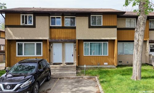 6 Mackenzie Mews, Regina, SK, S4N5M5 | Card Image