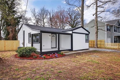 403 Draper Dr, Norfolk, VA, 23505-3601 | Card Image