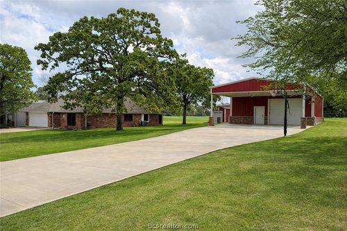 202 Golfview Dr, Hilltop Lakes, TX, 77871 | Card Image