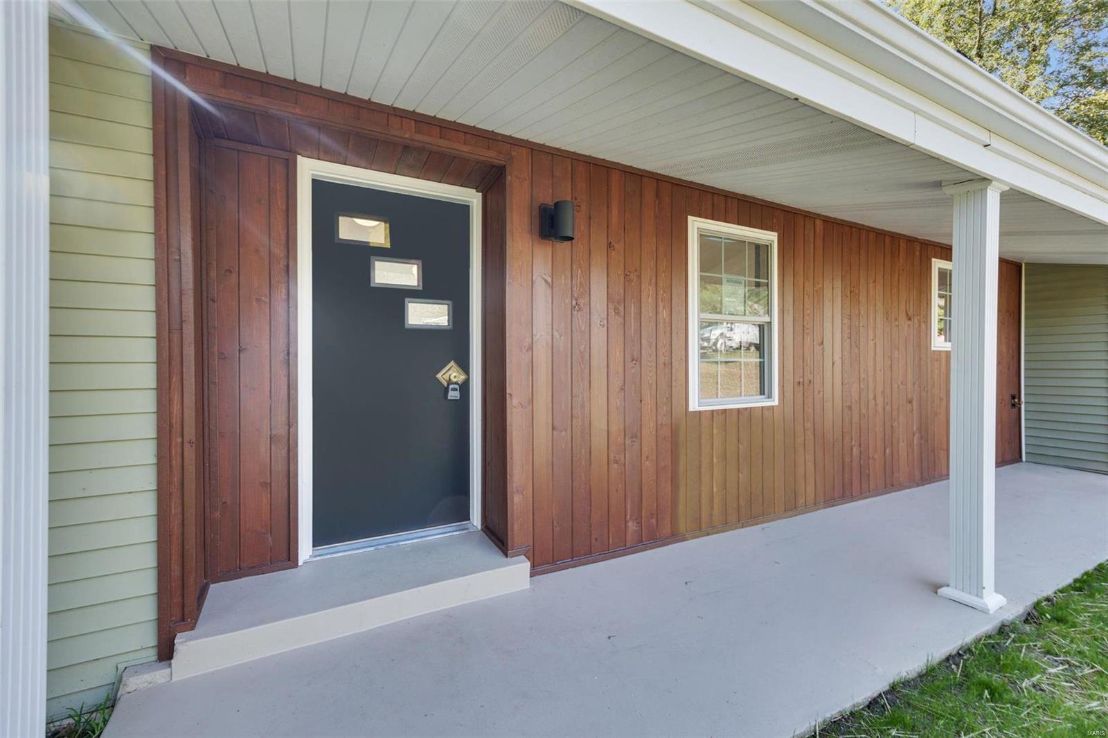Horseshoe Dr, Saint Louis, MO 63122