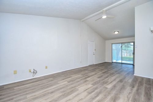 6915 Jeb Stuart Dr, Richmond, TX, 77469-5719 | Card Image