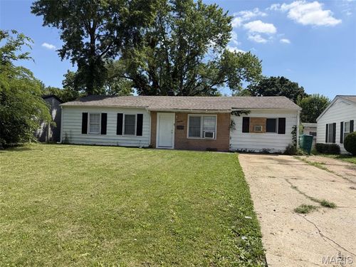 39 W Adams Dr, Cahokia, IL, 62206-3120 | Card Image