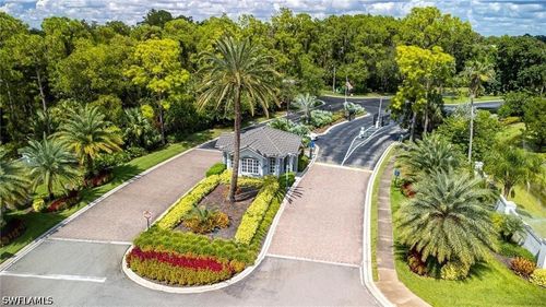822-705 Luisa Ln, NAPLES, FL, 34104-9492 | Card Image