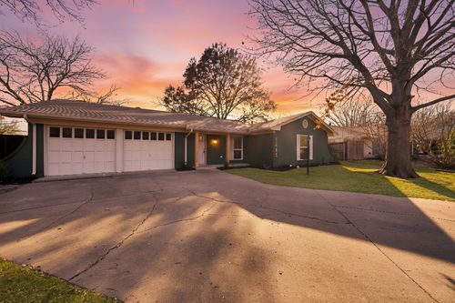 4209 Shipley Ct, Benbrook, TX, 76116-8588 | Card Image