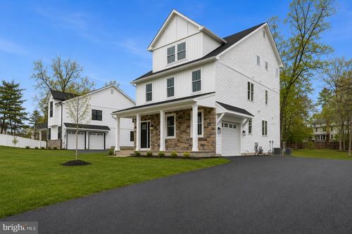 14 Churchville Ln, SOUTHAMPTON, PA, 18966-1502 | Card Image