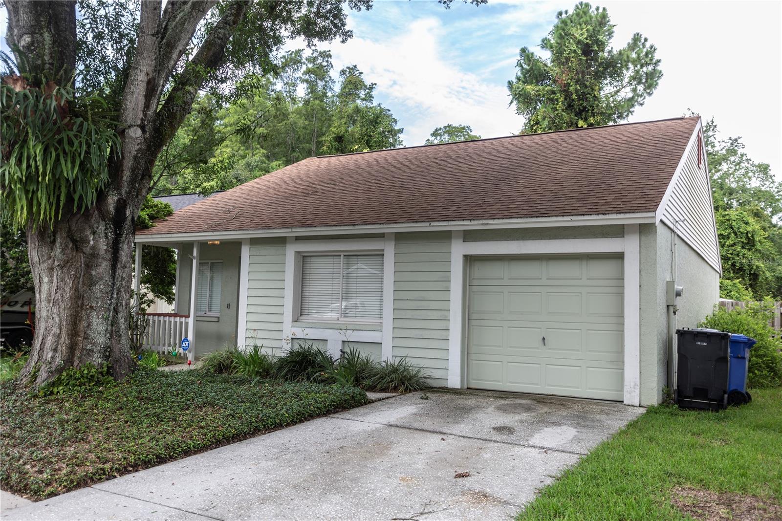 Pepperfield Dr, Tampa, FL 33624