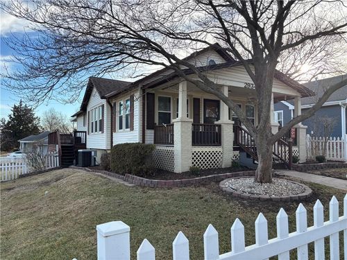 2934 Monterey St, Saint Joseph, MO, 64507-1837 | Card Image