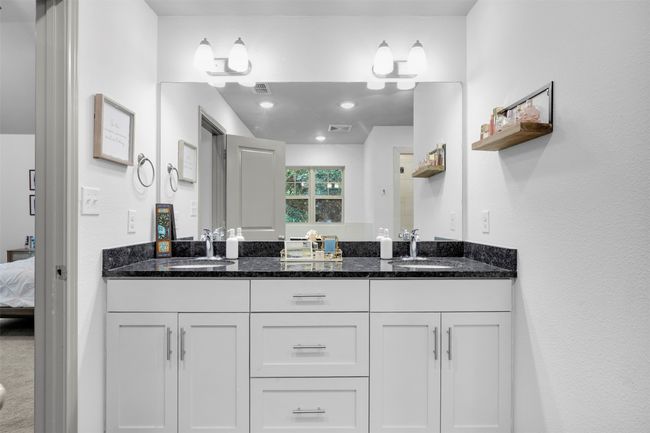 8705 Tudor Pl, Townhouse with 3 bedrooms, 3 bathrooms and null parking in Dallas TX | Image 18
