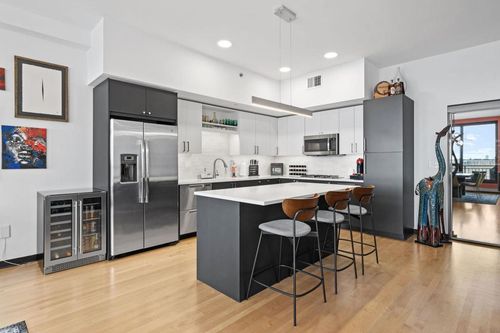226-1240 S 2nd St, Minneapolis, MN, 55415-2607 | Card Image