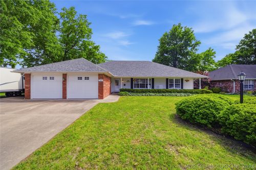 620 Grove Crest Rd, Pryor, OK, 74361-8413 | Card Image