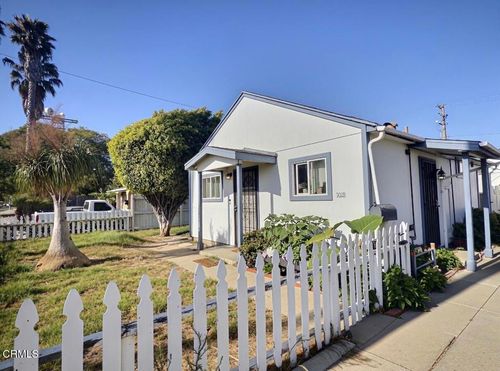 1018 S C St, Oxnard, CA, 93030-7462 | Card Image