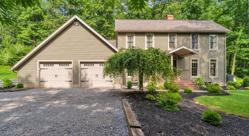 106 Flintlock Dr, Jersey Shore, PA, 17740-8722 | Card Image